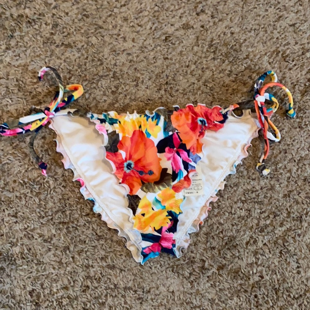 Hollister bathing suit bottoms